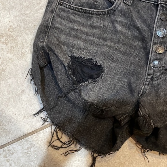 Free People Romeo Button Fly Destroyed Roll Hem Denim Shorts 27 black - Picture 7 of 8